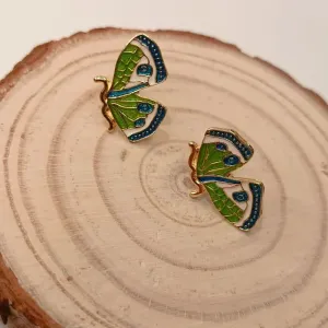 BRINCO DE BORBOLETA RESINADO BRANCO ,VERDE CLARO COM AZUL