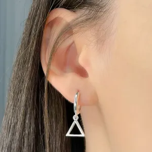ARGOLA TRIANGULO VAZADO