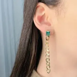BRINCO PEDRA VERDE COM CARTIER 2X1