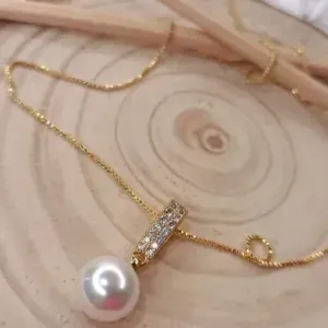 COLAR DE PEROLA CRAVEJADO