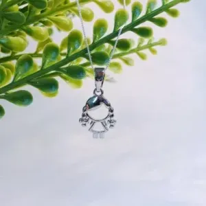PINGENTE DE MENINA TRANÇA