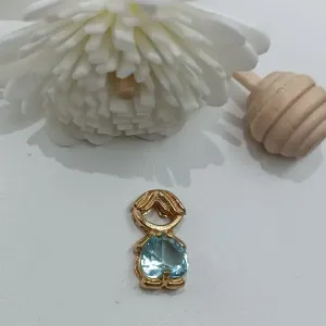 PINGENTE MENINO COM PEDRA CRISTAL AZUL G