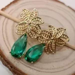 BRINCO FLOR COM GOTA ESMERALDA