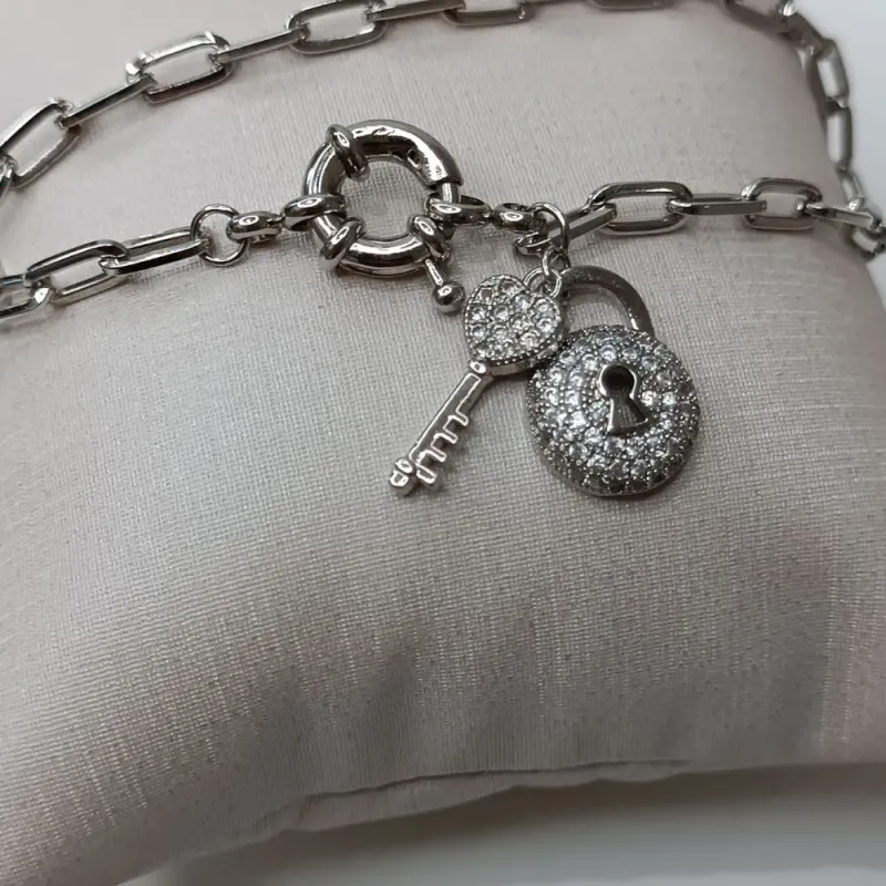 PULSEIRA CARTIER COM CADEADO