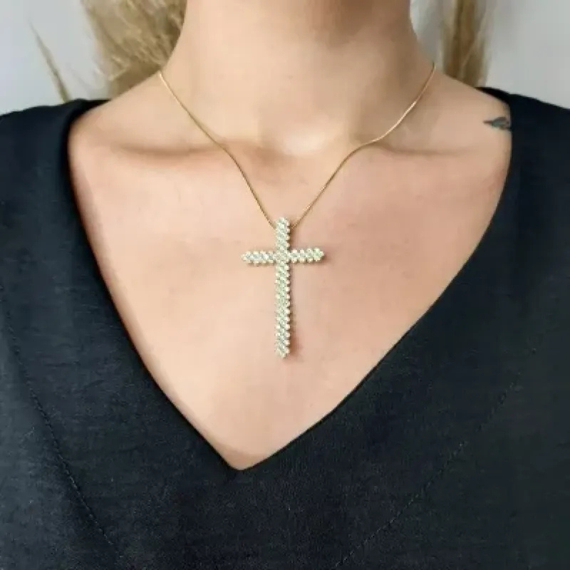 COLAR CRUZ THASSIA NEVES CRAVEJADO
