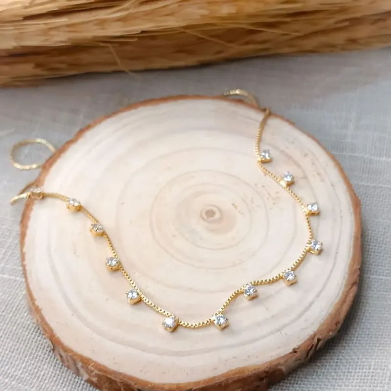 CHOCKER COM PONTINHOS DE LUZ