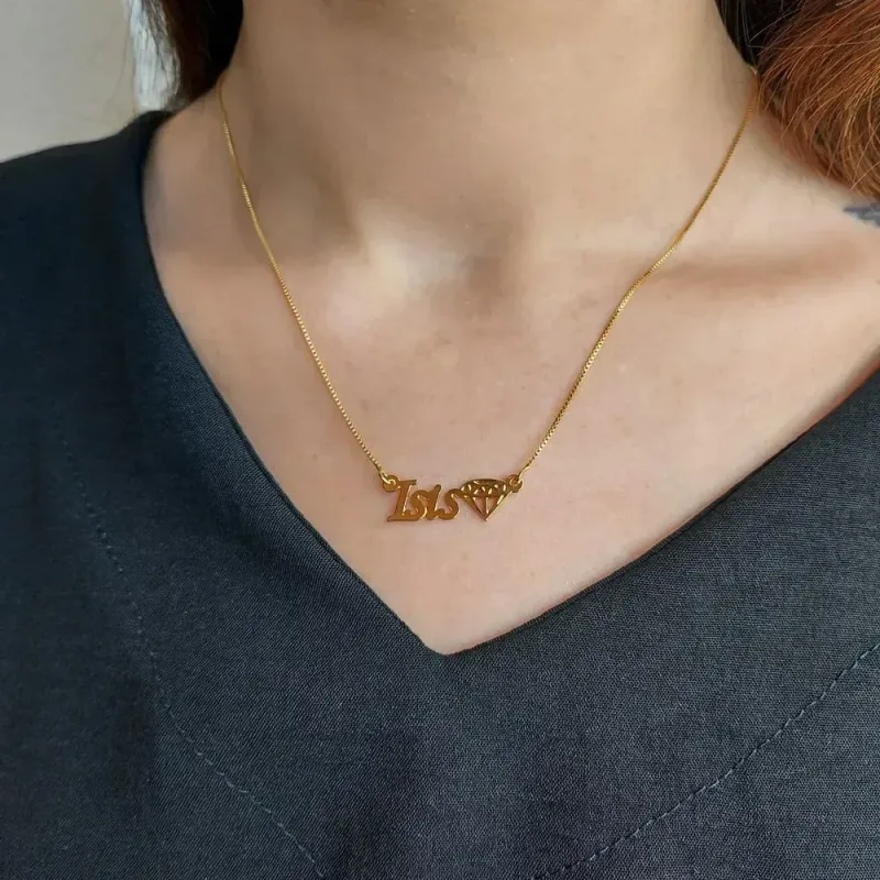 COLAR COM NOME E DIAMANTE PERONALIZADO