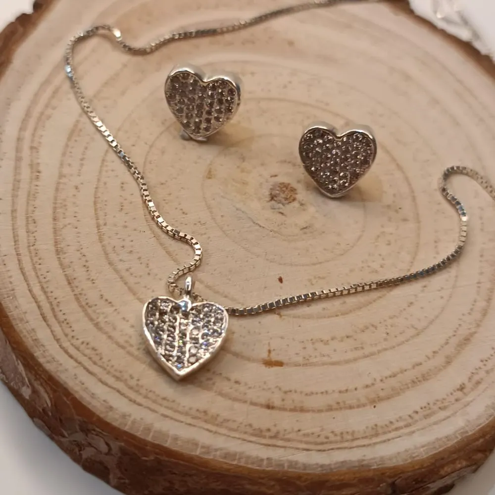 CONJUNTO CORAÇÃO CRAVEJADO