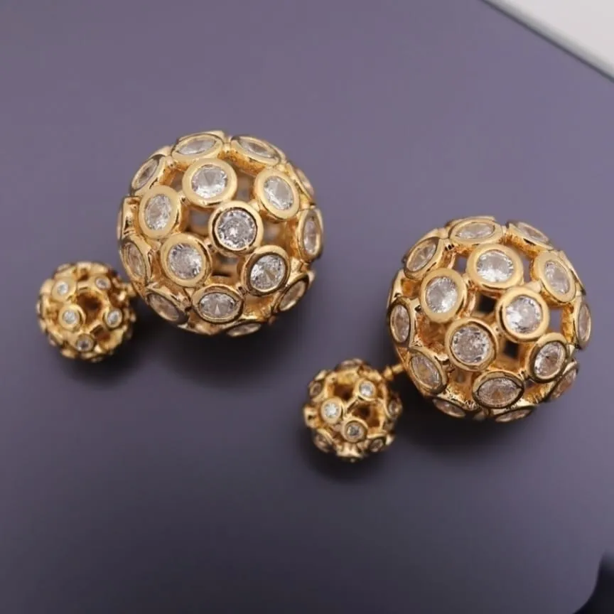BRINCO DIOR VAZADO DE ZIRCONIAS