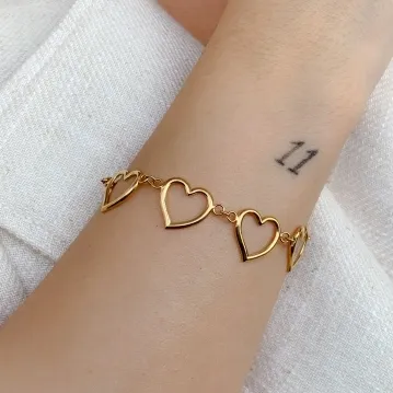 PULSEIRA DE 7 CORAÇÃO VAZADO