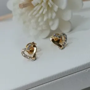 BRINCO DE CORAÇÃO METADE ZIRCONIA PEQUENO