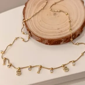 COLAR DE BOLINHA COM LETRAS E PONTO DE LUZ CRAVEJADAS