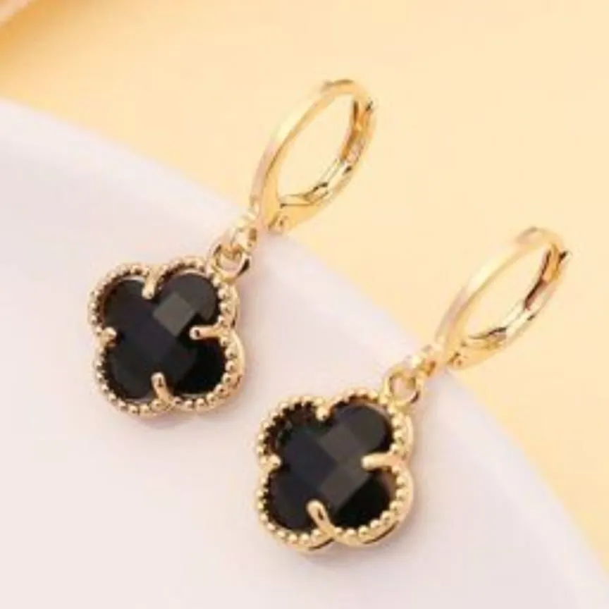 ARGOLA DE TREVO PRETO