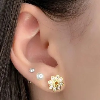 BRINCO FLOR CRAVEJADO