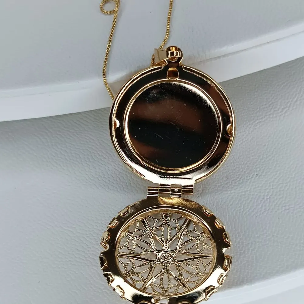 COLAR RELICARIO ESTRELA VAZADO