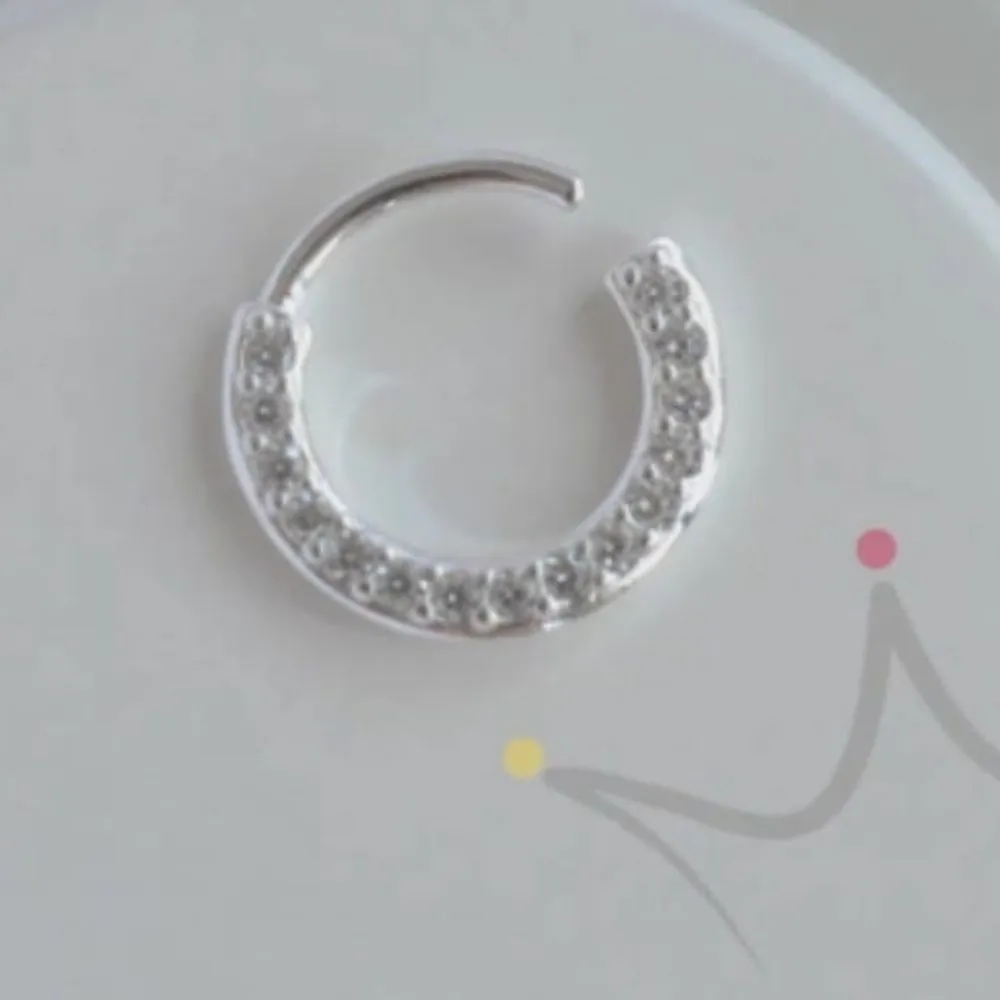 PIERCING CRAVEJADO PARA FURO