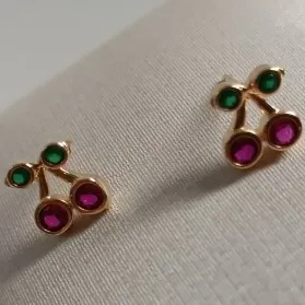 BRINCO CEREJA PEDRA RUBY