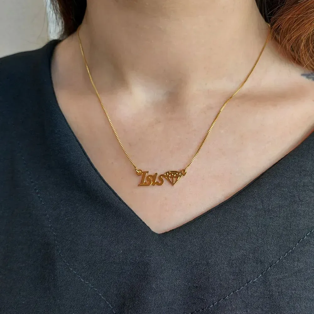 COLAR COM NOME E DIAMANTE PERONALIZADO
