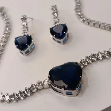 CONJUNTO FESTA RIVIERA COM CORAÇÃO CRISTAL
