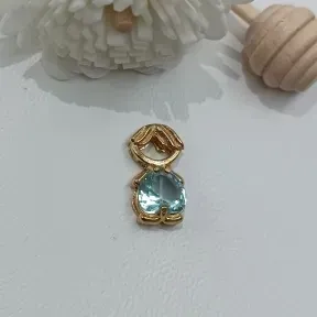 PINGENTE MENINO COM PEDRA CRISTAL AZUL P